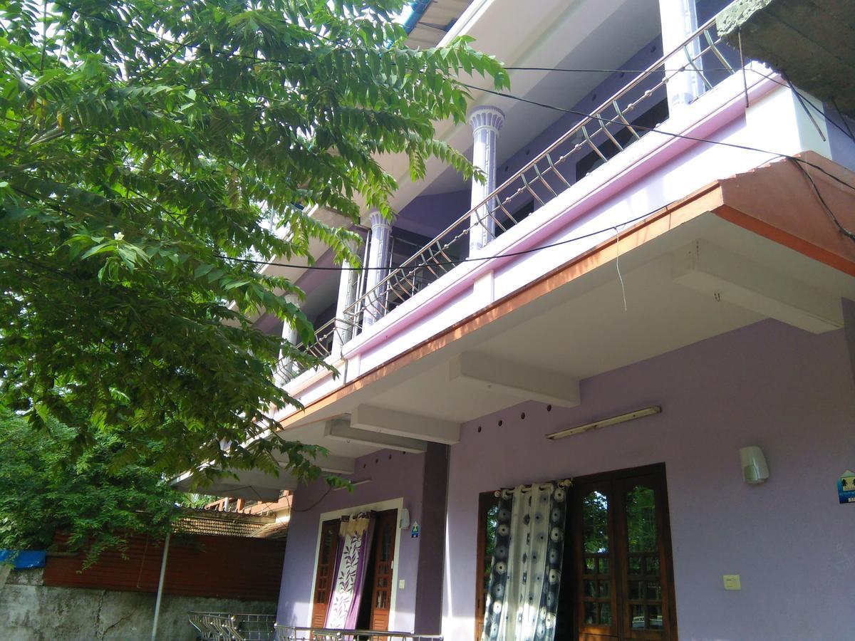 Rajatheeram Beach Homestay & Backwater Cruise Alleppey Alappuzha Buitenkant foto