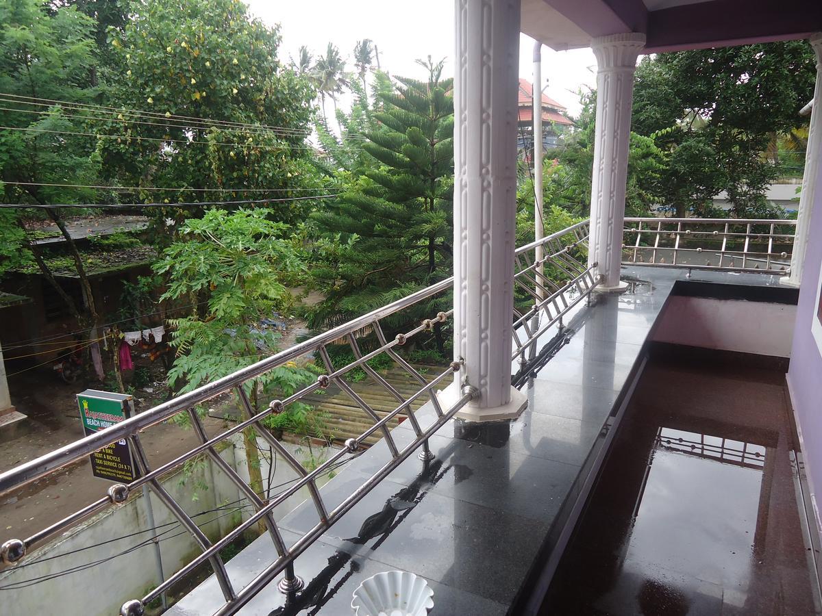 Rajatheeram Beach Homestay & Backwater Cruise Alleppey Alappuzha Buitenkant foto
