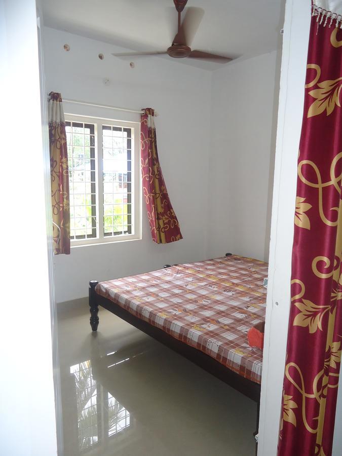 Rajatheeram Beach Homestay & Backwater Cruise Alleppey Alappuzha Buitenkant foto